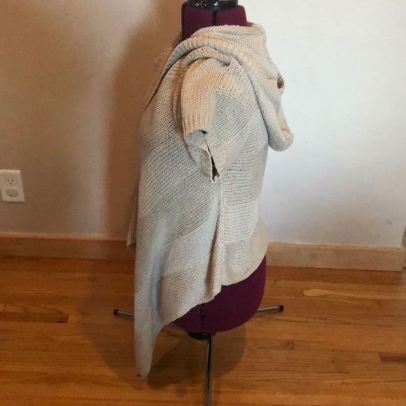 Gilly Hicks short sleeve sweater - Picture 2 of 4